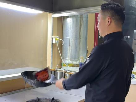 后翻锅不是杂技不是花里胡哨#实用技巧 #炒面#炒粉#炒菜#用移动挣AI豆享爱购