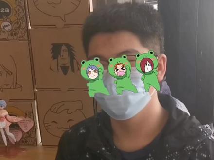 去年的这个时候 准备了很多自己画的披萨盒 很多粉丝都来线下找我玩 那种感觉真好呀 怀念一下