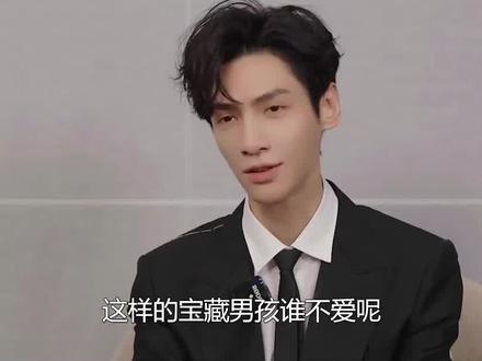 30岁事业才起步的罗云熙,人生像开了挂的偶像男主 #罗云熙 #抖音野生娱评人 #长月烬明 #润玉