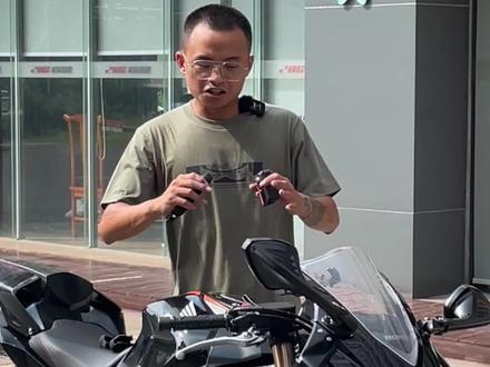 #带着影石骑摩托 #机车 关于insta360X3和RS应该怎么选。