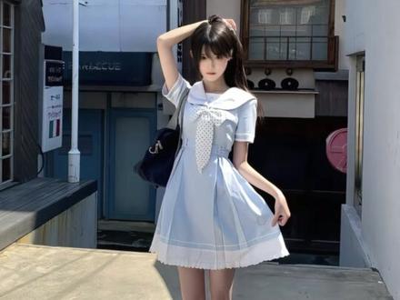 水蓝色超显白,夏日出街氛围感拉满~#夏季穿搭 #夏季新款 #显瘦穿搭 #jk #水手服
