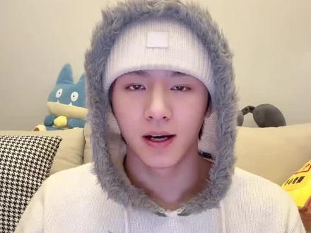 祝大家节日快乐,继续闪闪发光⭐期待@王子浩LEV #魔力歌先生 三公表演#王子浩 #王子浩魔力歌先生 #唱跳歌手王子浩 #枣晚聊两句