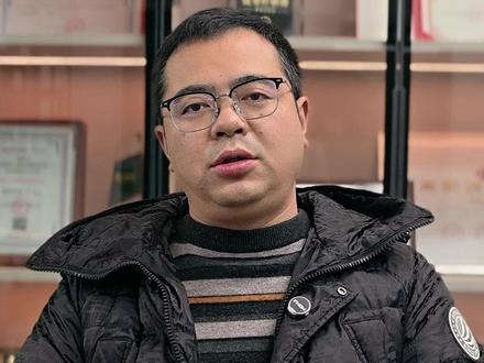 小区物业以“三证不合一”拒办包月停车,合理吗? #物业 #物业管理