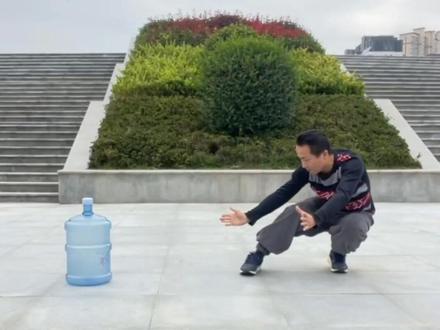 隔空取物,学会餐桌上就能表演#魔术教学 #魔术揭秘