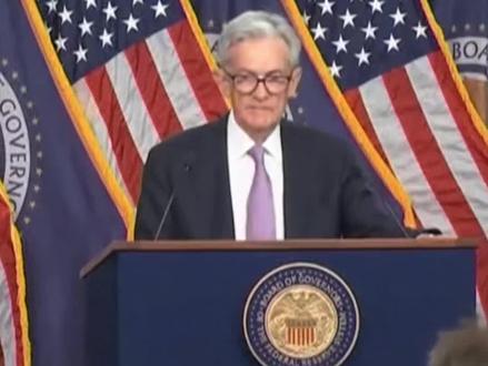 沃什当选美联储主席!鲍威尔为何仍要留任理事? 鲍威尔罕见留任美联储理事,有几重目的
#美联储主席鲍威尔 #美联储理事 #美联储议息会议 #美联储新主席 #王冠红人馆