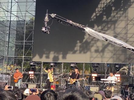 从现场粉上的乐队!主唱太会扭了!尤瑞卡会火的!#Monkeys #尤瑞卡乐队