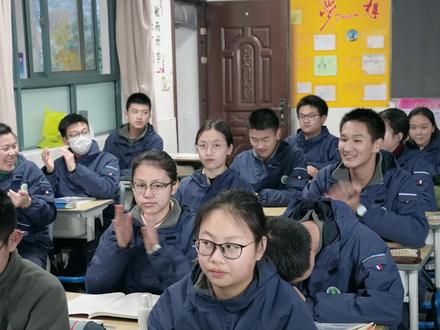 八首率真有趣的现代少年词,辛弃疾《丑奴儿》 词仿写