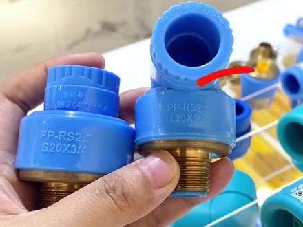你知道管件上的数字是什么意思吗?选择配件时一定要看好规格哦!记得点赞评论收藏#水电施工 #装修避坑 #管材管件 #欧曼隆 #五金工具