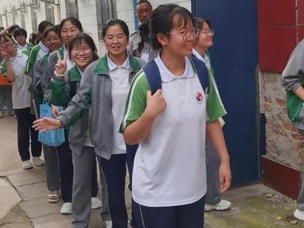 今日莘莘学子,明朝国家栋梁。祝延津一中的高三学子旗开得胜、马到成功!#2023高考必胜 #金榜题名