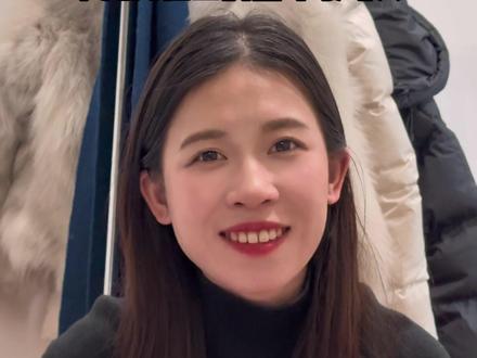 长春雪饼猴,受伤被抬着担架,还坚持上场演出,不为别的,就为不让远道而来的人失望平凡岗位上的坚守,最动人。#雪饼猴 #长春动植物园 #婚礼女主持