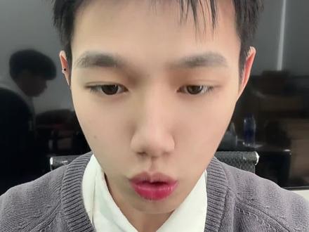 一定不要抢华为mate80首发,首发购买是不止有国补的!
#华为mate80 #华为手机 #鸿蒙6 #数码科技 #手机数码