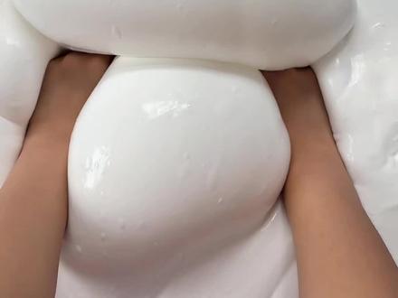 牛头抱抱奶!真的很好玩