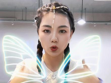 10分钟就能搞定的简易藏族发型,跳舞拍照都hin 合适哦,快快学起来~#次仁拉索 #发型教程 @柏茹艺培