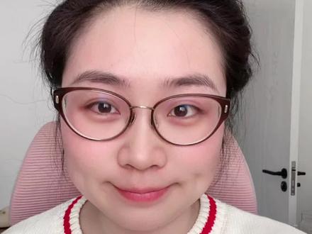 2026春季,史上最短学期来了 2026年春季,可能是史上最短一学期!
3月元宵、4月清明、5月劳动节、6月端午,月月都在放假,家长看着开心,孩子其实更累。
内容一点没少,考试不会推迟,学校只能拼命赶进度,时间被切得很碎,孩子刚听懂又上新内容。
表面假期多,实际是最紧张、最考验自律的一学期。家长别只看放假,多关注孩子学习节奏!
#2026春季学期#史上最短学期#家长必读#孩子学习#开学提醒