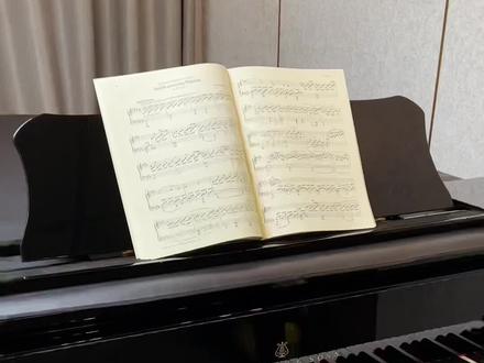贝多芬月光#钢琴演奏 #钢琴 #弹钢琴 @DOU+小助手 #贝多芬