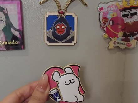 线条小狗变伤心小狗#瑞幸咖啡 #线条小狗 #冰箱贴