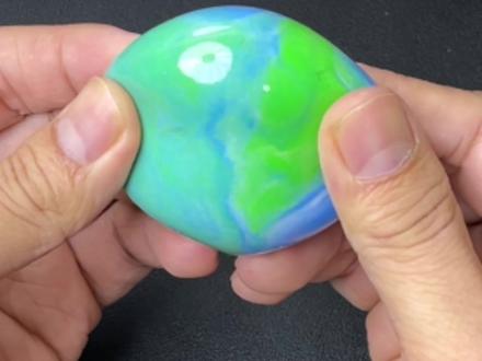 #手工 #一起做手工 做好玩的地球捏捏