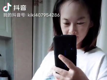 都说有黑色直线是男宝宝,记得怀女儿的时候都没有线,这回这么明显的黑线,是男宝应该没错了吧#鼠宝宝#孕期留念