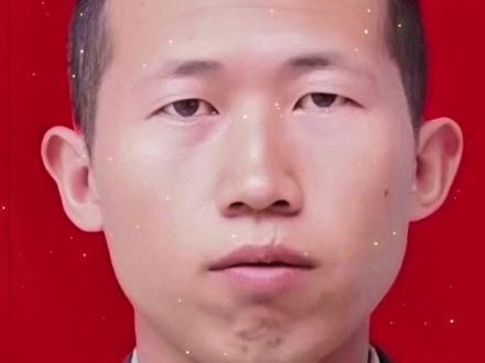 泪目!西藏边防军人苏万飞,为抢救侦查观测器材,不幸跌落70多米深的悬崖,壮烈牺牲。心痛,年仅28岁!#向英雄致敬 #边防英雄 #苏万飞烈士 @DOU+上热门