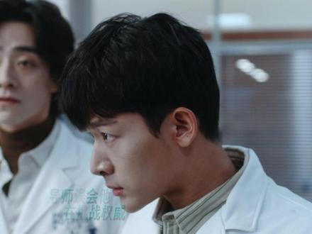 医生为患者出院问题争吵不断,矛盾升级!究竟是为了周转率还是另有隐情?#非凡医者 #张晚意 #杨皓宇