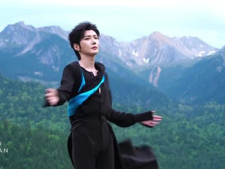 VOGUE直播,郝熠然、云旗走秀全记录 #vogue