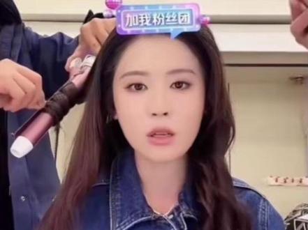 下部戏男主二搭,不知道是谁莹宝说有惊喜,#翟一莹 #卡戎 没反应(心动,已读不回)明天杀青#快来围观 #期待 新剧男主@DOU+上热门 @DOU+小助手