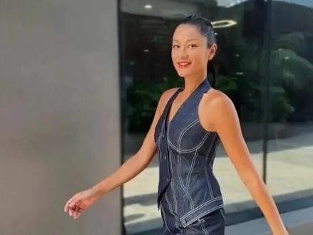 54岁瞿颖近况曝光!经历四段失败恋情,如今秘嫁山东机长定居泰国