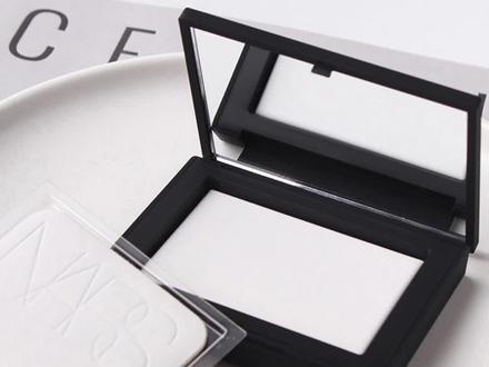 nars蜜粉饼正确使用方法,你学会了吗~#美妆技巧 #分享爱用物 #粉饼 #美妆 #护肤好物 #美妆技巧