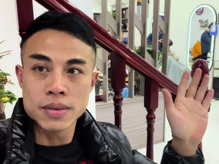 阿杰带老弟剪头发反倒给自己折腾了个新发型这是要去干嘛呢