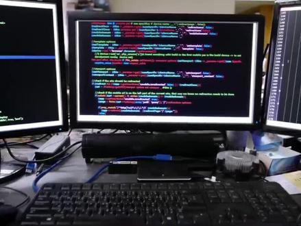 编程水平很高的程序员是怎么训练出来的?4点牢记不后悔! 有人问我,那些编程水平很高的程序员是怎么训练出来的?总结一下:1.大量写代码(Write lots of code.)就是说练习的量要大,搞题海战术。这是人尽皆知的道理,量变引起质变。无他,唯手熟尔。2.深入学习开源代码。是一边学习,一边通过重构创新的那种。要深入地学习(Learn deeply.)。不能流于表面,不能走马观花。要知道冰山下面是什么,方法背后的原理。要深入地学习(Learn deeply.)。3.边实践边看文献(Alternate trying yourself and reading literature.)。与学开源代码一样,自己尝试重新设计论文的核心部分。4.保持痴迷(Be obsessive)纯粹热爱,陶醉其中,无法自拔。全情投入,不顾其他。不为赚钱,不为成大神,不为装叉。如果程序员的你做到以上4点,结果还是拿了大礼包,又如果不是给的特别到位的话,你可以来找我。私我哦!#互联网技术 #人工智能 #科技 #程序员 #程序员日常