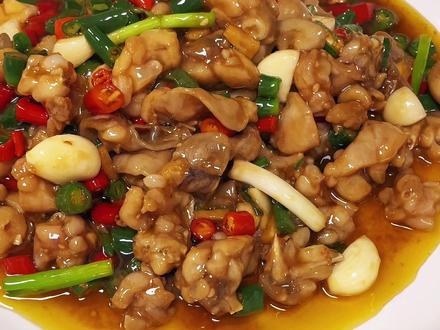 鲜辣 嫩滑 爆好吃的蛙蛙做法,跟我学 简简单单复刻大排档招牌菜,收藏起宝儿 #双椒牛蛙 #家常菜 #美食教程 #抖音美食创作者 #年夜饭
