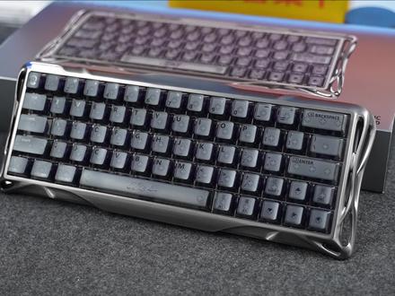 金属质感邂逅磁轴黑科技,重力星球 v60pro#数码科技#重力星球V60#UFO轴#磁轴键盘#圣诞礼物