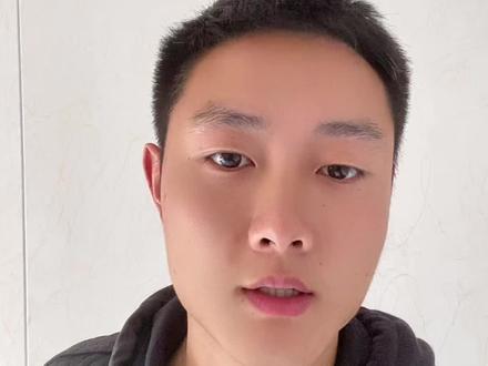 招商银行的黄金价格是两个,实时的买入价和实时的卖出价,价差3元,而这3元就是手续费#招商银行 #黄金 #积存金 #口播 #十亿流量扶持计划