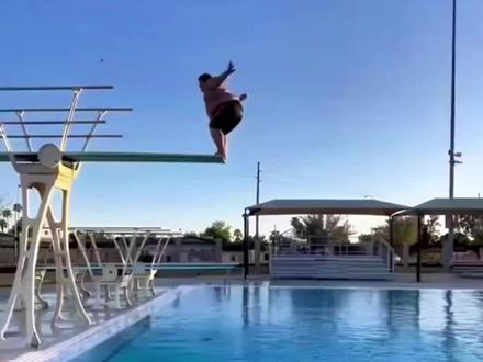 让孩子沉默手机游戏不如激发孩子兴趣,陪孩子动手游戏一遍,切身感受科学的乐趣#涨知识 #趣味实验 #亲子互动 #科学启蒙 #每天一个科普小知识