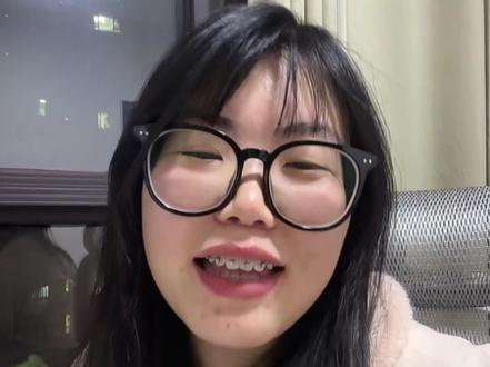 豆包教跳舞一套动作下来像不太聪明的样子,不介意学#豆包 #跟豆包学舞蹈 #抽象 #好奇心害死猫