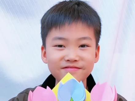 妇女节到了,做个永不凋零的花束送女神吧!简单又好看的郁金香花束,一起来做吧#亲子手工 #妇女节手工#手工花束#女神节手工#妇女节花束