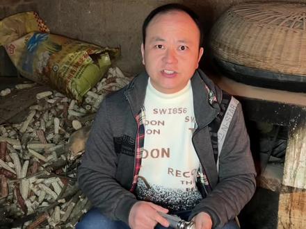 大伟修车 奔驰c200l故障码p012800我第一次修这个故障望各位同行指点迷津#创作灵感 #发动机故障灯 #汽车维修 #汽车保养知识