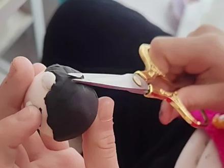 女儿假期在家做了三个小女孩,有没有臭宝们知道做的是啥,哪个动画片上的人物#超轻粘土 #手工 #鬼灭之刃 #甘露寺蜜璃 #灶门祢豆子 蝴蝶忍