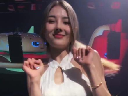 本期抖音台风最嗨的女DJ,小虎牙#dj #dj小姐姐