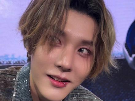 在大街上被自担偶遇认出的概率为?#李权哲 #签售