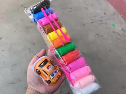 diy玩具做一个小汽车捏捏乐了 #diy玩具 #橡皮泥 #解压玩具 #女孩玩具 #捏捏乐