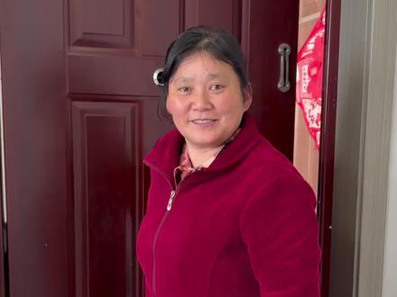 挖到宝了!妈妈肚子大孝顺女儿母亲节抄作业! #如何摆脱路人感穿搭 #素人改造 #素人改造前后 #妈妈装 #母亲节礼物