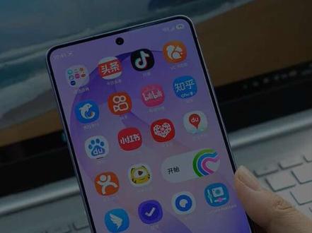 Bixby智能助手,一句话轻松执行任务 Bixby语音指令点咖啡、叫车、购物等功能,一键开启便捷智能生活。##超会玩派对 #三星手机 #ai生活