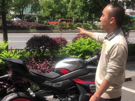 都2023年了,车友一定要知道,喜欢仿赛的话,春风450SR肯定不会买错。##450SR不会买错