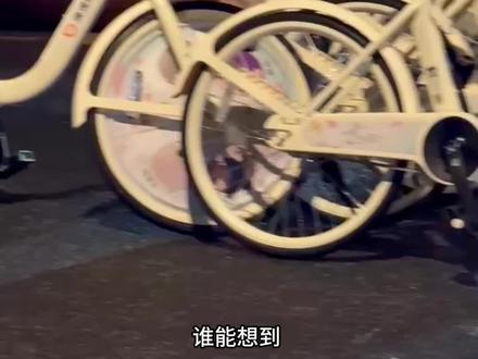 滴滴青桔单车联动#爱来自深空#深空潮起#恋与深空#恋与深空滴滴青桔联动#猎人小姐请上车