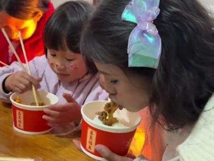 以为是互联网那个来新人了,没想到是老小区翻新 #小英 #化妆 #女性