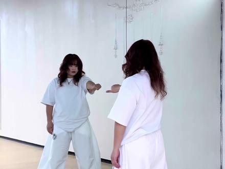 《肥皂摇》保姆级教学来啦,不要放过这个简单又好看的小舞蹈#肥皂摇 #肥皂摇38 #卡点舞 #抖音热门舞蹈计划 #一学就会系列