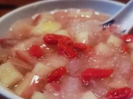 #年夜饭 吃到最后,喝了它才圆满,滋阴润燥#健康#养生#甜汤@抖音小助手
