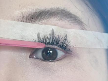 邪修教程|保姆级练习贴假睫毛教程 #新手化妆教程 #人人都可以是睫毛精 #假睫毛 原创:ins:kelseyalfred