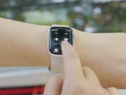 现在Apple Watch可以远程控制小鹏汽车啦,比手机还方便#applewatch #小鹏汽车